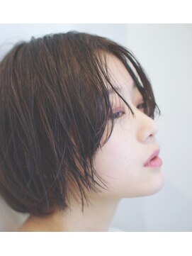 エシカ(ethica) [ethica_南船場] ダークアッシュ× セミウェットボブ