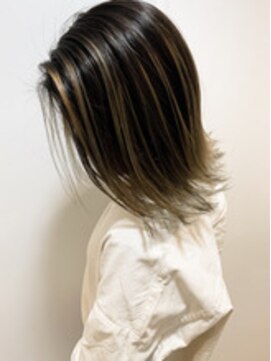 リル 塚口(LiL) バレイヤージュ/ISM