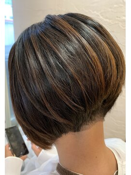 ファーレンピュアスウィート(fahren-pure-suite) ボックスボブ/刈り上げ/グレーカバー/304050代