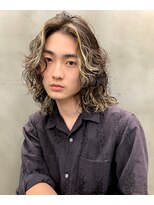 メンズハイライトミディアムパーマ