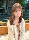 柔らかベージュ