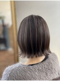 大人ハイライト×切りっぱなしボブ