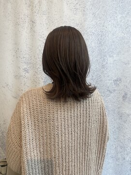トップヘアー 中庄店(TOP HAIR fuapua) ローレイヤースタイル／柔らかカラー／チャコールカラー／外ハネ