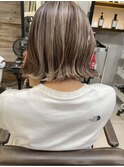外国人風ボブ外ハネハイライト アッシュベージュ t1121