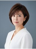 大人女性のすっきりとまとまったショートボブ