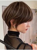 ハイライトカラーミルクティーベージュケアブリーチボブ