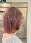 《ハイトーンヘア》ピンクベージュ×レイヤーカット