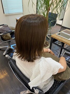 美容室 フォーリア Foglia 【Foglia坪来】外ハネ×オリーブグレージュ