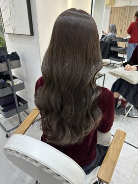 ジーナ 博多筑紫口(Zina) 柔らかウォームブラウン×ゆるふわ巻き!【福田れん】博多美容室