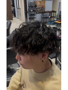 アースオーセンティック 立川店(EARTH Authentic) 縦落ちツイストスパイラルパーマ