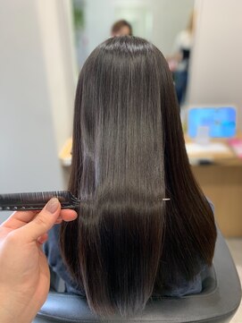 アンダーバーホワイト 京橋店(_WHITE) 似合わせカット×髪質改善トリートメント