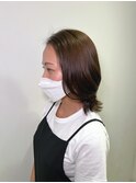 オリーブグレージュ