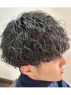 バーン(Boum.) マッシュ×波巻きパーマ