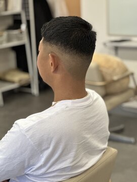 レヴール(reveur) (髪質改善/メンズカット/インナーカラー/ケアブリーチ/学割U24)