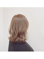 アグレアーブル&nbsp;外ハネレイヤーボブ