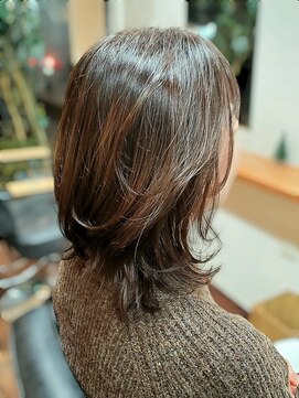 ニニィ(Ninny) ミディアムレイヤー30代、40代、50代