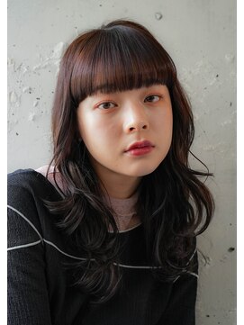 ミューズ(Meuz) レイヤーカット×ワイドバング