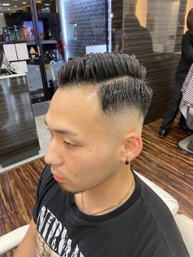 スマイル 沼影店(Smile) フェードカット/ベリーショート<理容室>シェービング/メンズ