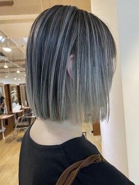 ブリッツ レボ(BLITZ-REVO) 白髪ぼかしバレイヤージュ