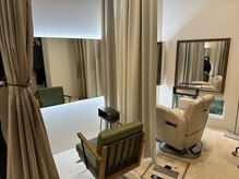 ベリー(berry)の雰囲気（お客様の居心地よさを追及したカットスペース。半個室有り）