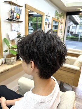 キュアキュア(Cure2) 【中学生カット】パーマできなくても、アイロンセットできちゃう