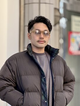 ルームス(ROOM’S) ワイルドパーマ／スパイラル