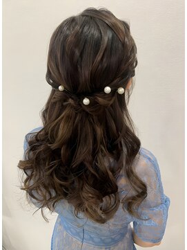 ベルグロー 北新地上通り店(BELLEGROW) オールマイティなハーフアップ