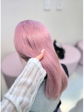 ジーナリア(Xena ria) 《rena》ホワイトピンク