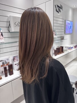 エアー 銀座タワー(AIR) 【藤岡】後ろ姿美人な韓国風ロング