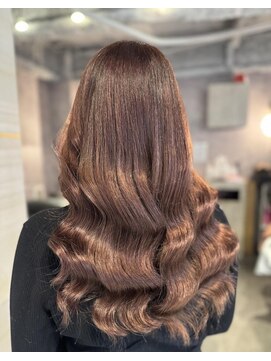 ラビス 池袋(Lovis) くびれヘア/縮毛矯正/ストレート/ハイライトカラー