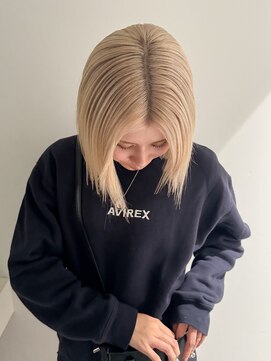 キオクエコ(KIOX eko) ケアブリーチ/レイヤーカット/ハイトーン/髪質改善