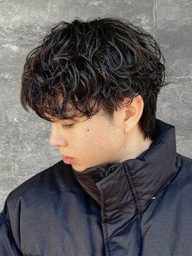 アノ(Ano.) 大分ニュアンスパーマセンターパートフェザーパーマ毛流れパーマ