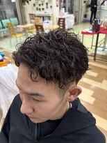 ヒストリー 元住吉(HISTORY)&nbsp;無造作センターパートツイストスパイラルパーマ