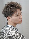 刈り上げツイスパ無造作アップバング
