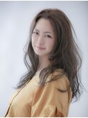 大人なぬけ感。外国人風こなれゆるウェーブ。