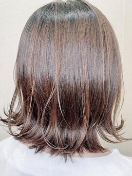 ヘアーグローニーマルイチ(Hair GloW 201) 外ハネボブ