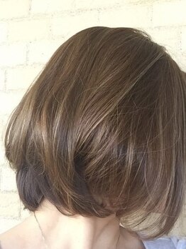 ヘアーメイク カフェ(hair make cafe)の写真/[ICEA認証オーガニックカラー取扱い]高品質な薬剤を多数ご用意!ケミカルが苦手な方や傷みが気になる方にも.