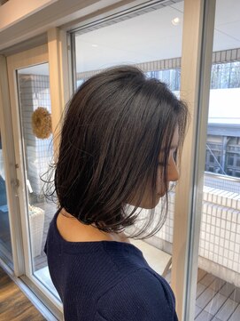 ピース トウキョウ(PEACE TOKYO) 前髪長めの大人ボブ