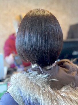 アークスヘアー 大人可愛いミニボブココアブラウン小顔美肌ストレート丸み