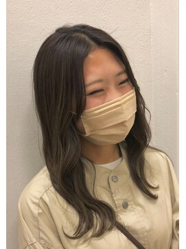 バルス(BLS) ハイライト履歴を活かしたやわらか春ベージュカラー【藤枝】