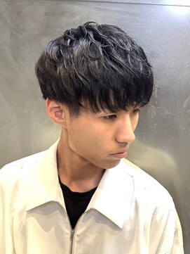 ノイセル(Noisyle) シャドウパーマナチュラルマッシュ