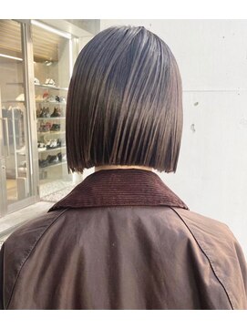 ロマリア(Lomalia) 【Lomalia表参道】ボブ/グレージュカラー/シアーカラー