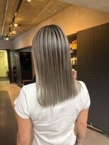 サニー 渋谷(SUNNY) バレイヤージュ、ハイライト、レイヤーロング、グレーベージュ