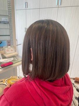 ビスイル 秋葉原店(Vis ill) 赤み消しブラウンボブトリートメント付き