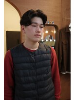 エディ(Edy)&nbsp;センターパートニュアンスパーマ眉毛カット韓国ヘアカルマヘア