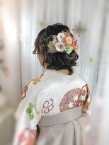 クリーム(Cream)&nbsp;ハーフアップヘア(ミディアムボブ)