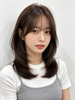 エイチ ウルフカット 大阪梅田(811)&nbsp;アンブレラカラー外ハネボブウルフボブグラデーションカラー50代