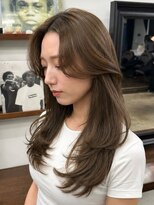 ヒール 銀座(heel) 横顔まで美しく見せる「フェイスラインレイヤー」