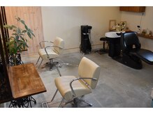 エイチビーケイヘアーデザイン(HbK hair design)