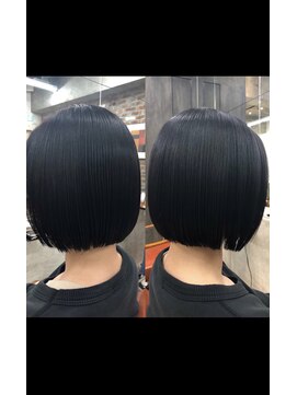 ルース(RUTH) ワンレンショートボブ